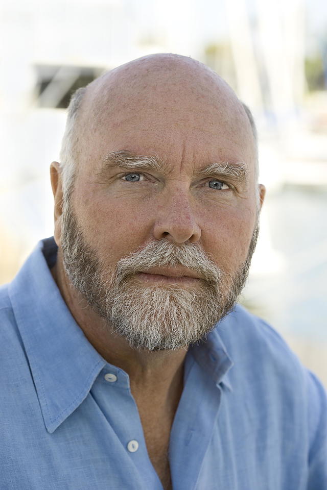 Craig J Venter