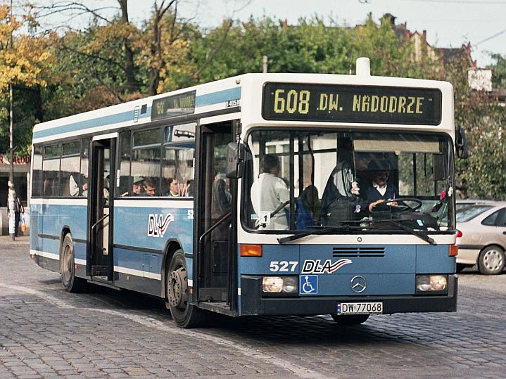 Mercedes-Benz O405N #527