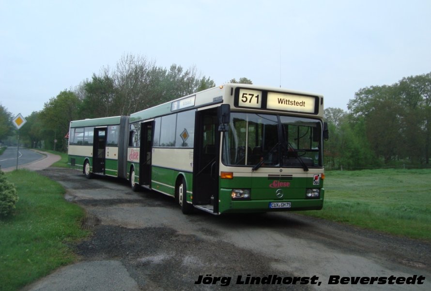 Mercedes-Benz O405G #CUX-GM 75