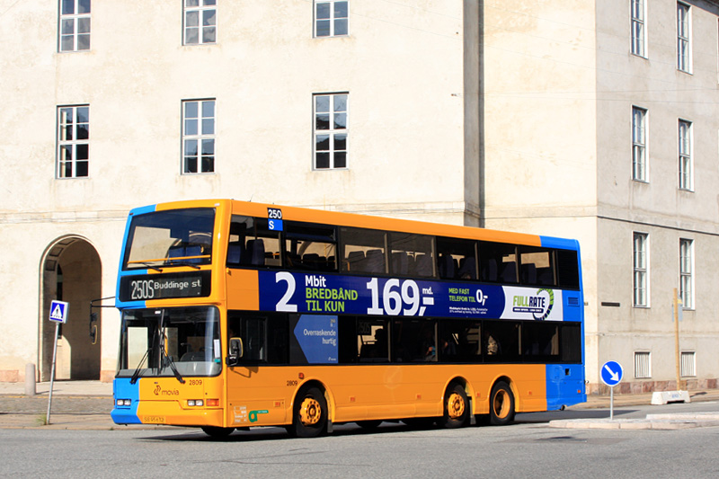 Volvo B7L 6x2 / East Lancs Nordic #2809