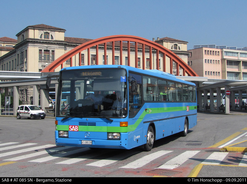 Mercedes-Benz O408 #AT 085 SN