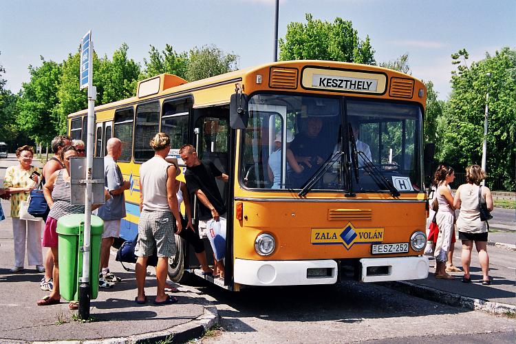 Mercedes O305 #ESZ-252