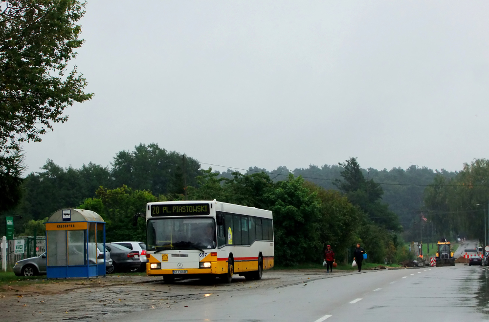 Mercedes-Benz O405N #697