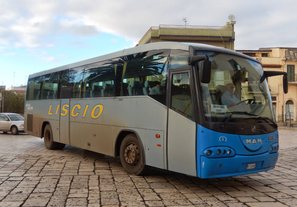 MAN 18.310 HOCL / Irizar InterCentury II 12.32 #0180