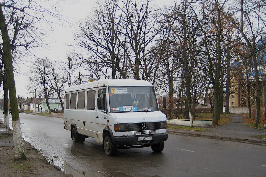 Mercedes-Benz 711 D #BK 6939 AM