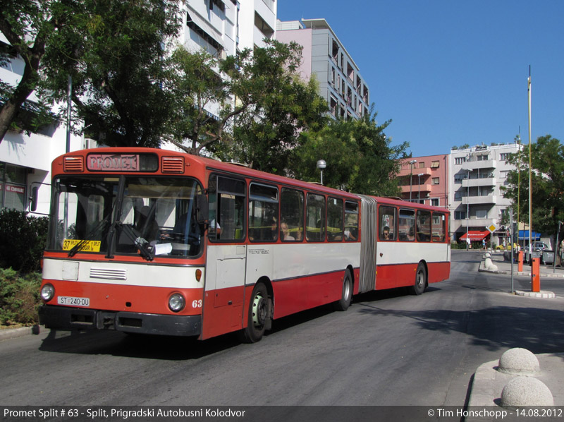 Mercedes-Benz O305G #63