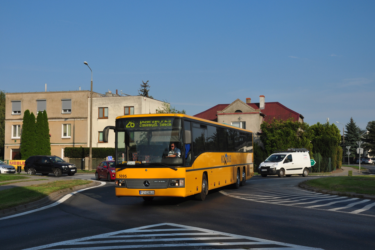 Mercedes-Benz O550L #5095