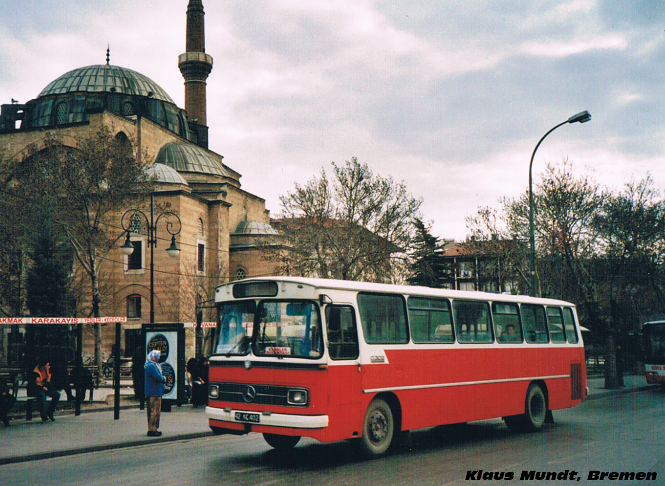 Mercedes-Benz O302 #42 IC 402