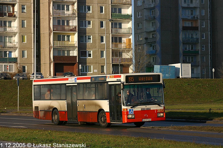 Mercedes-Benz O405N #2013