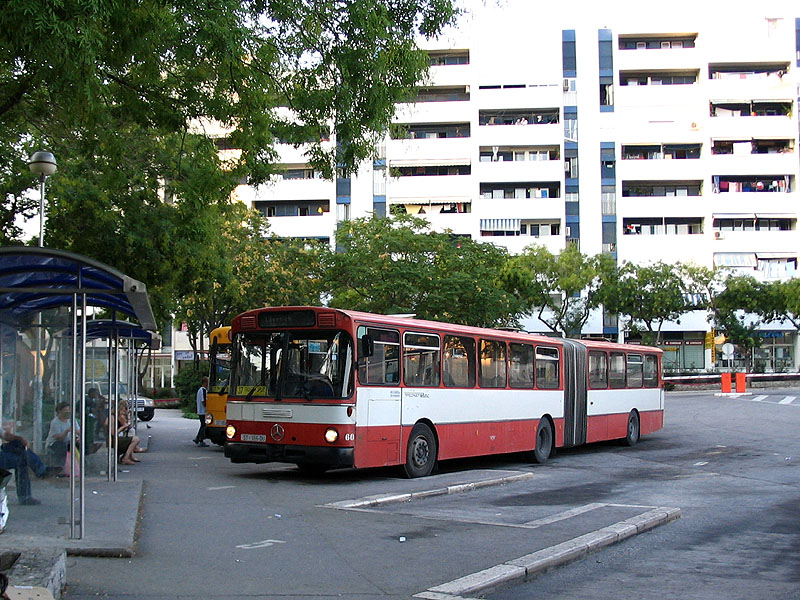 Mercedes-Benz O305G #60