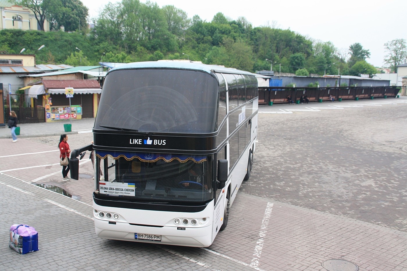 Neoplan N122/3 #BH 7586 PM