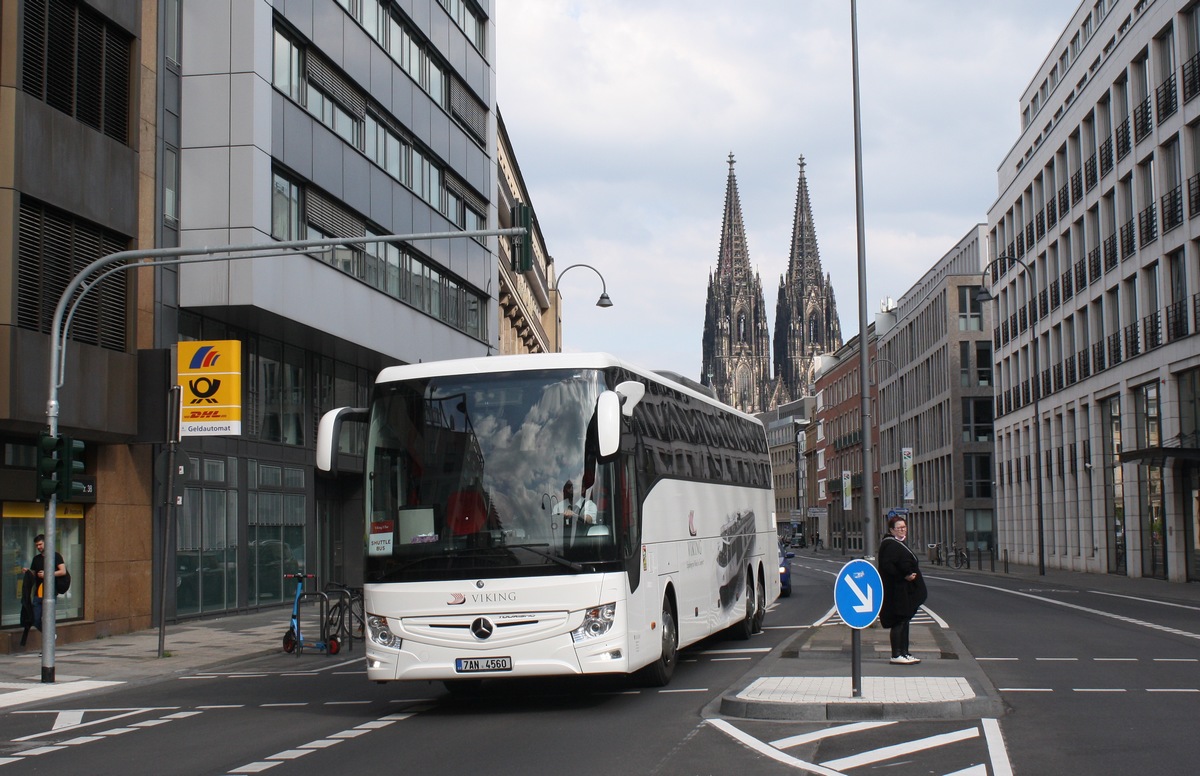 Mercedes-Benz Travego 17RHD-L #7AN 4560