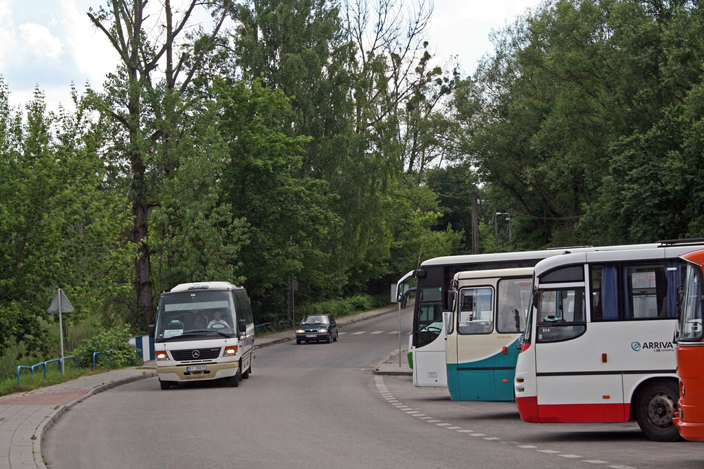 Mercedes-Benz 815 D / Auwärter Teamstar Kombi #BI 2882K