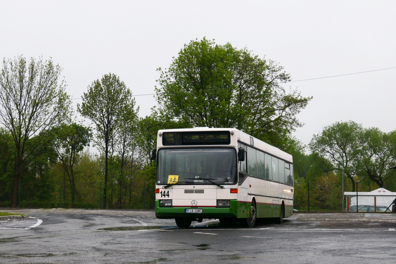 Mercedes-Benz O405 #144