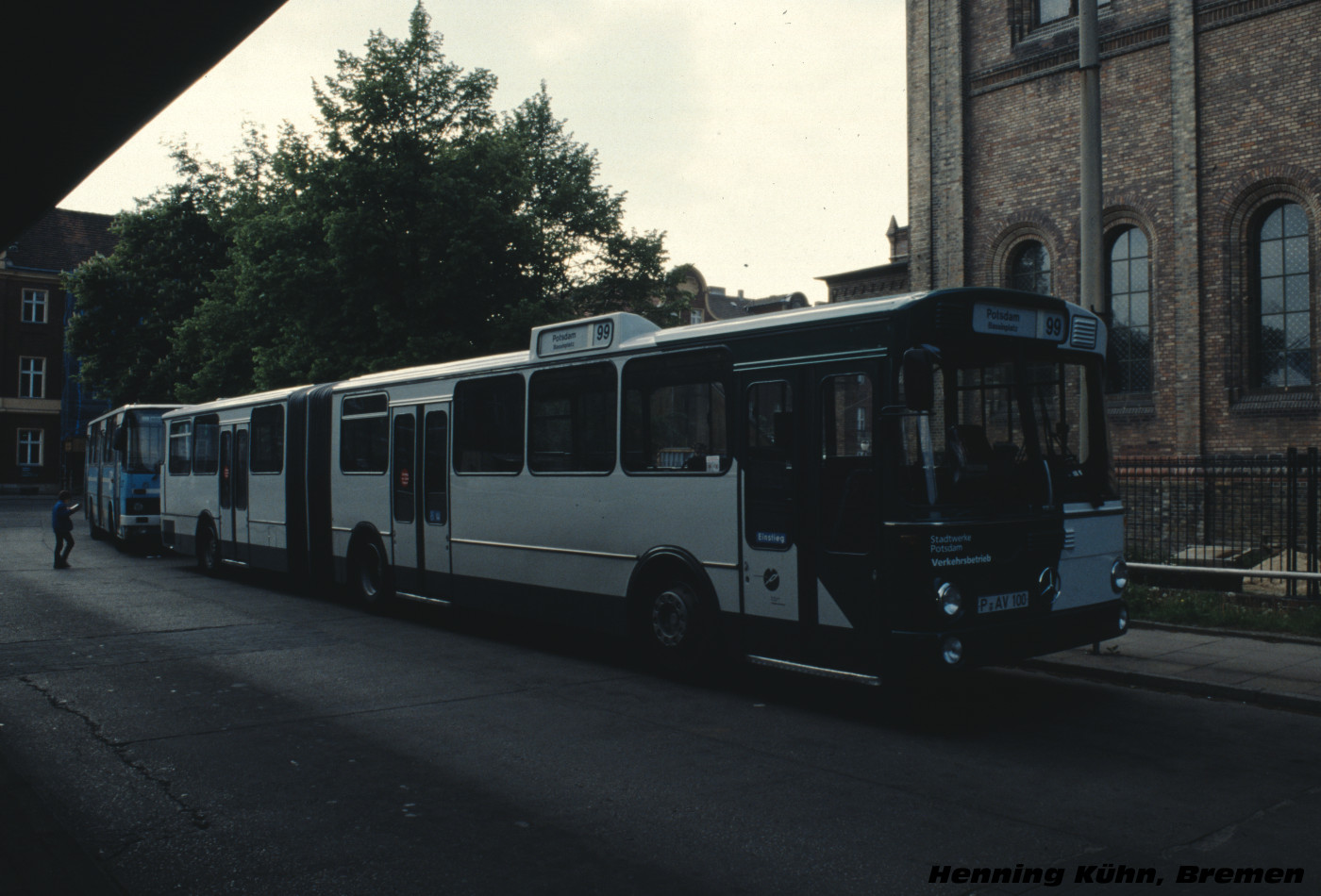 Mercedes-Benz O305G #100