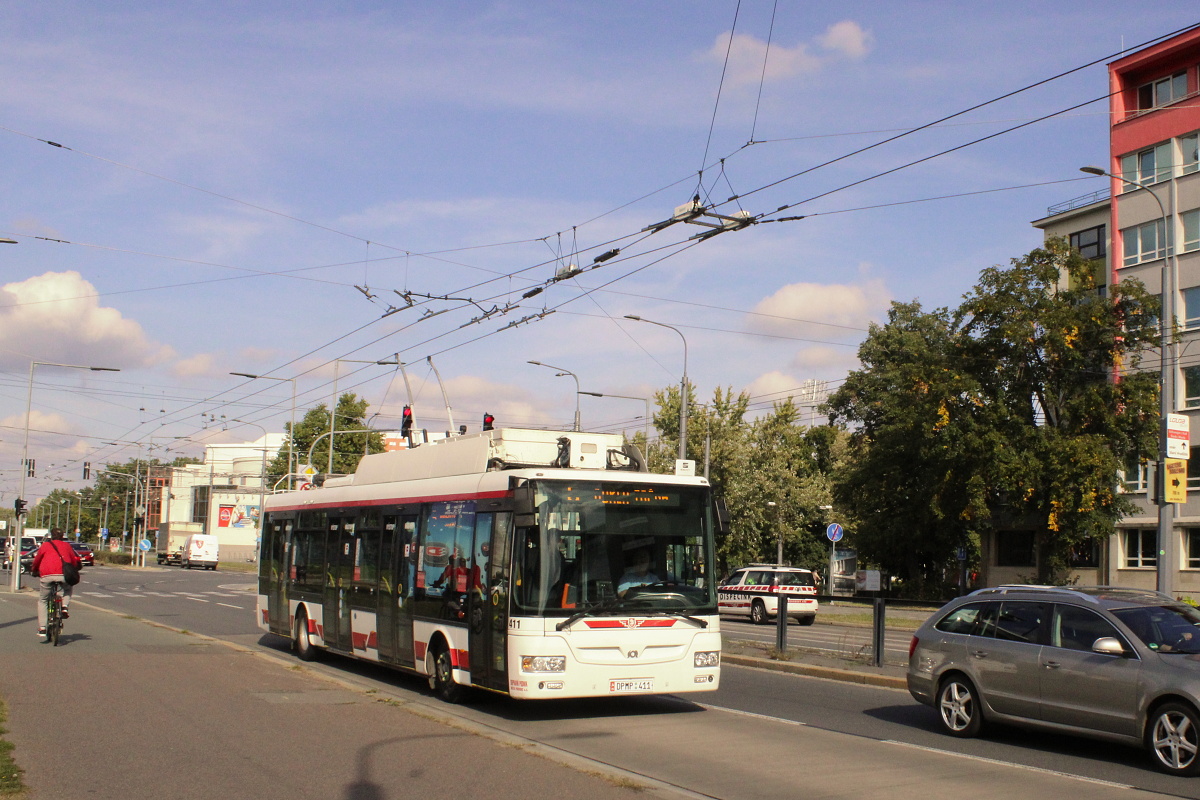 Škoda 30Tr SOR #411