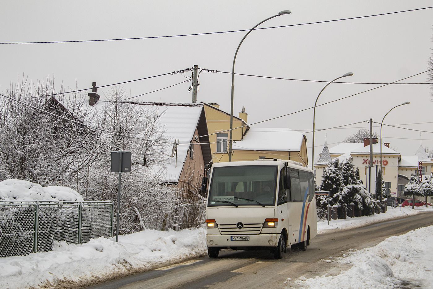 Mercedes-Benz 815 D / Vehixel Mediano #RSA 48688