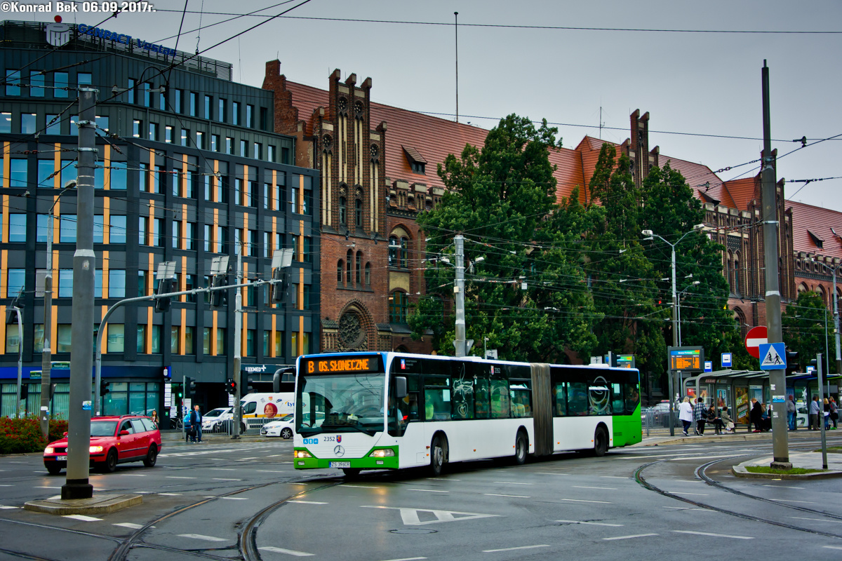 Mercedes-Benz O530G #2352