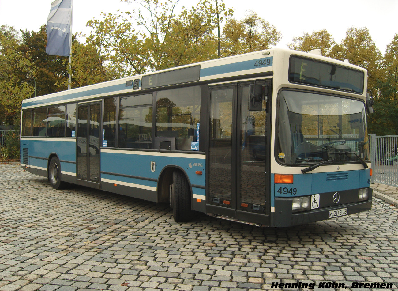 Mercedes-Benz O405N #4949