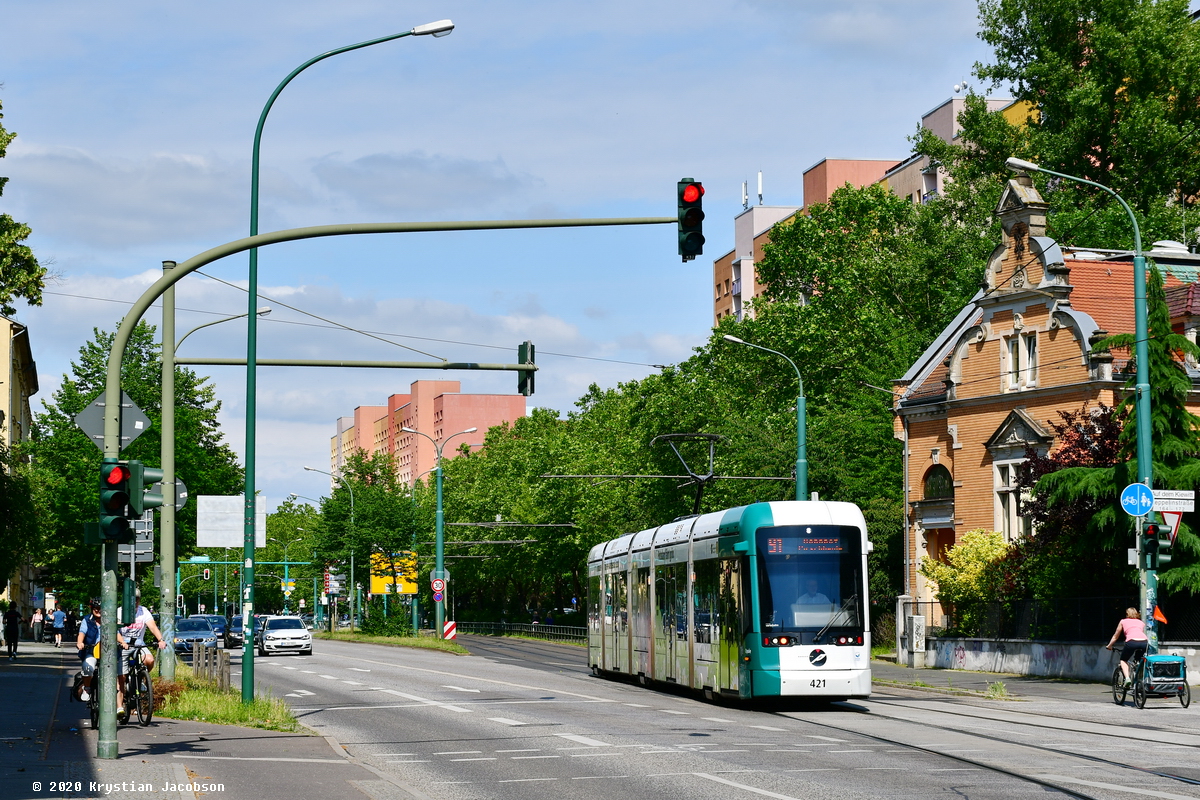 Stadler Variobahn #421