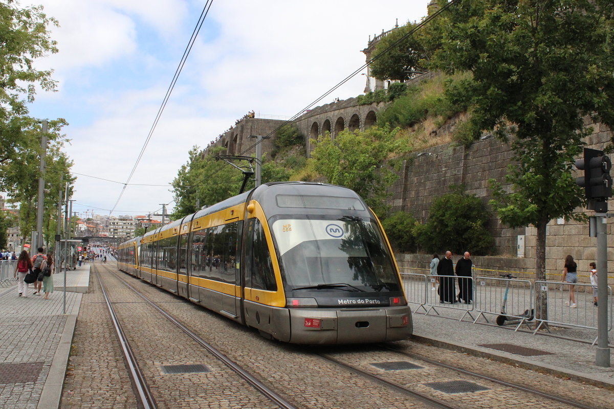 Bombardier Eurotram #055