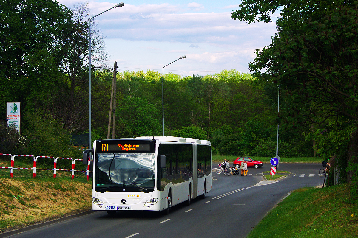 Mercedes-Benz O530G C2 Hybrid #WPR 2702N