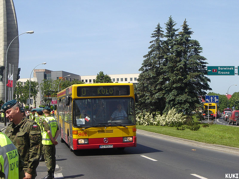 Mercedes-Benz O405N #801