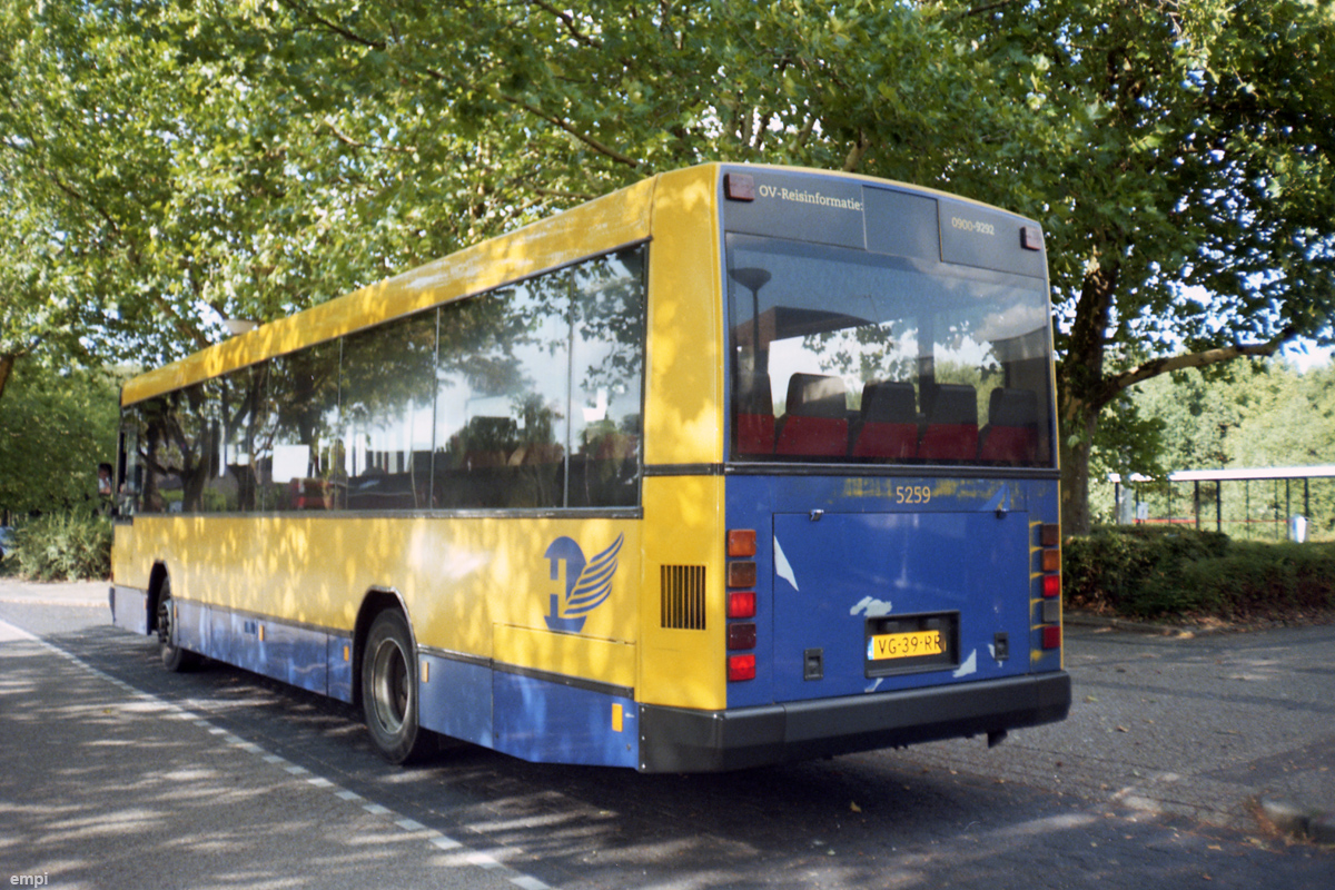 DAF SB220LC575 / Den Oudsten B88 #5259