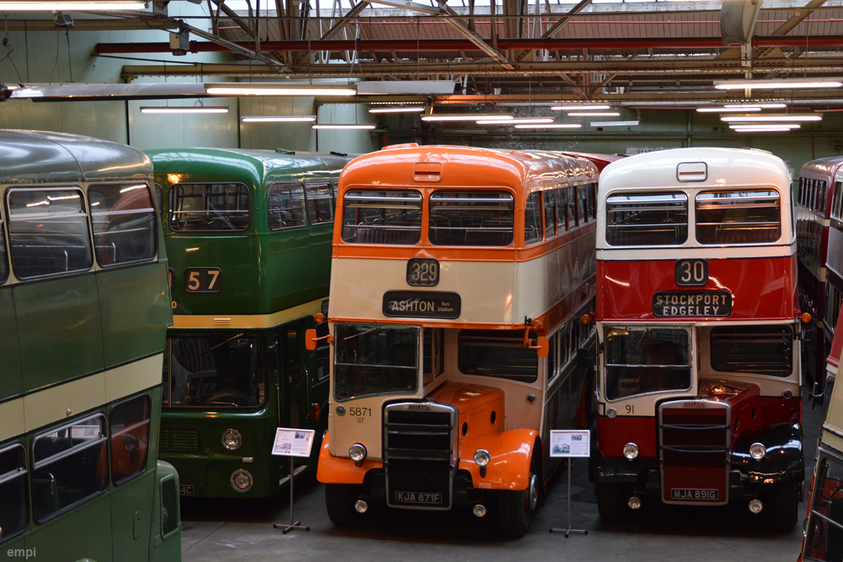 Leyland Titan PD3/14 / East Lancs #5871