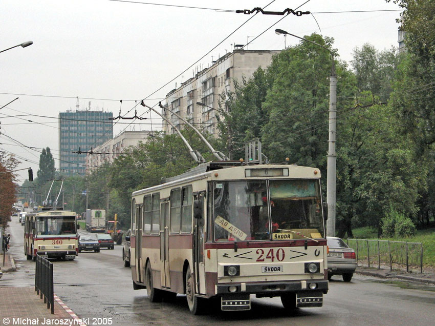 Škoda 14Tr02 #240