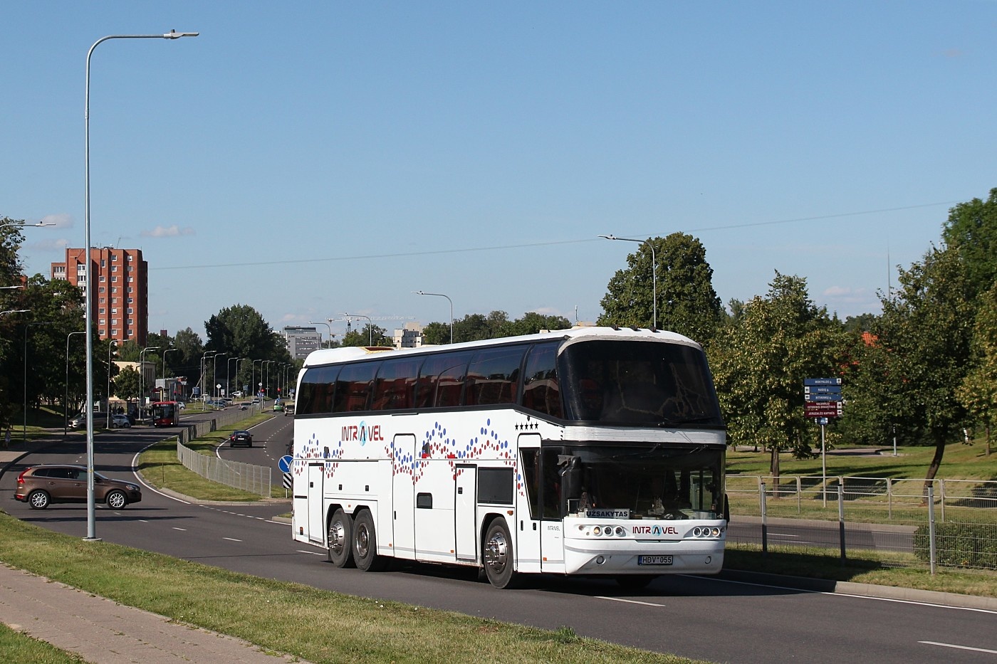 Neoplan N1117/3 H #HDV 055