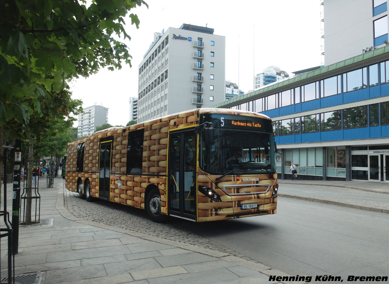 Volvo 8900LE 6x2 #2021