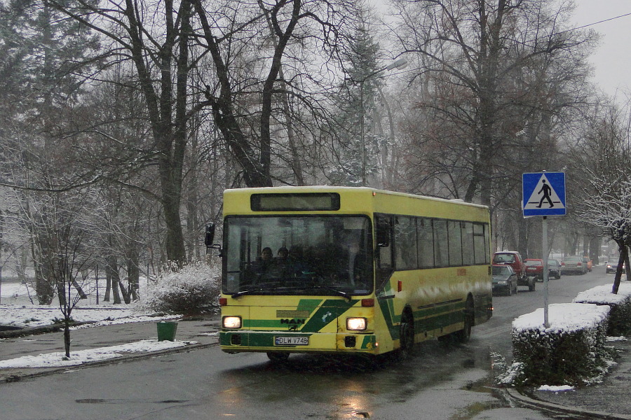 MAN SÜ242 #DLW V748