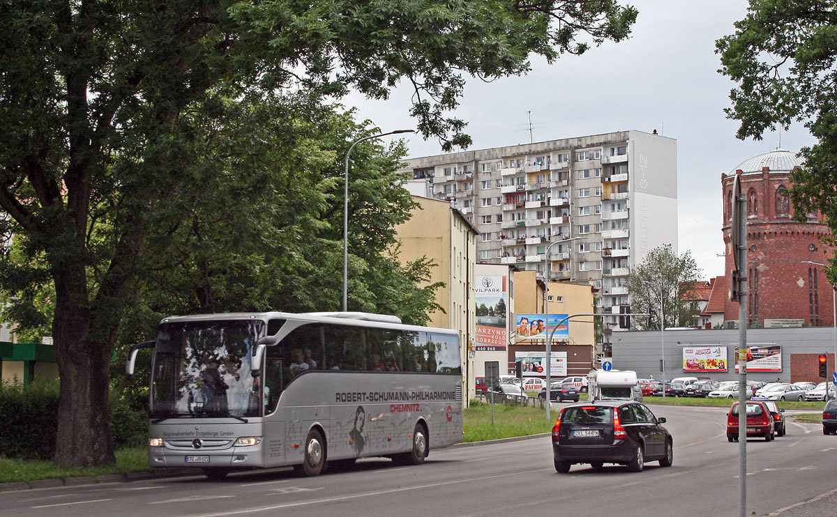 Mercedes-Benz Tourismo 15RHD #11-8021