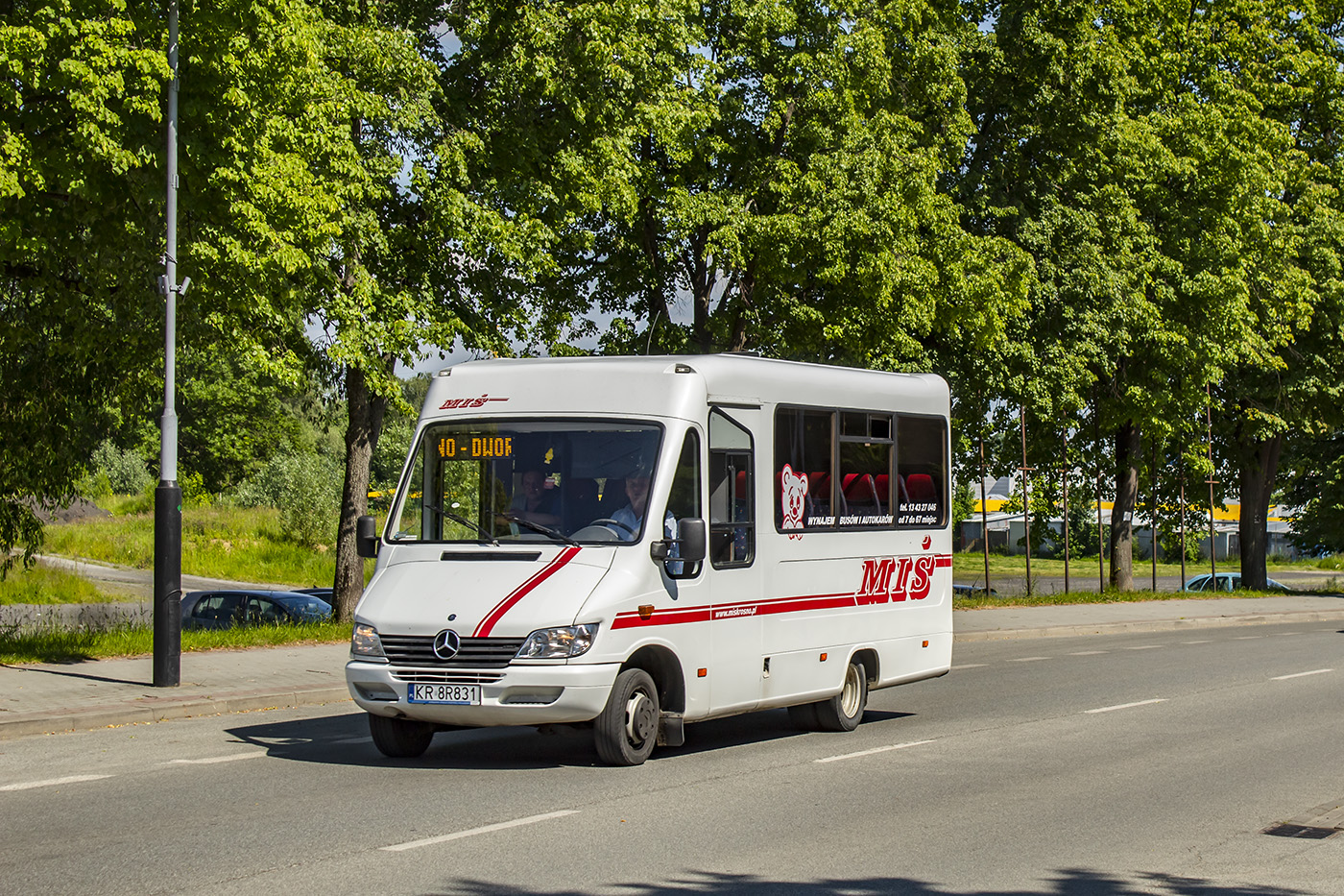 Mercedes-Benz 413 CDI / UVG Treka 16 #KR 8R831