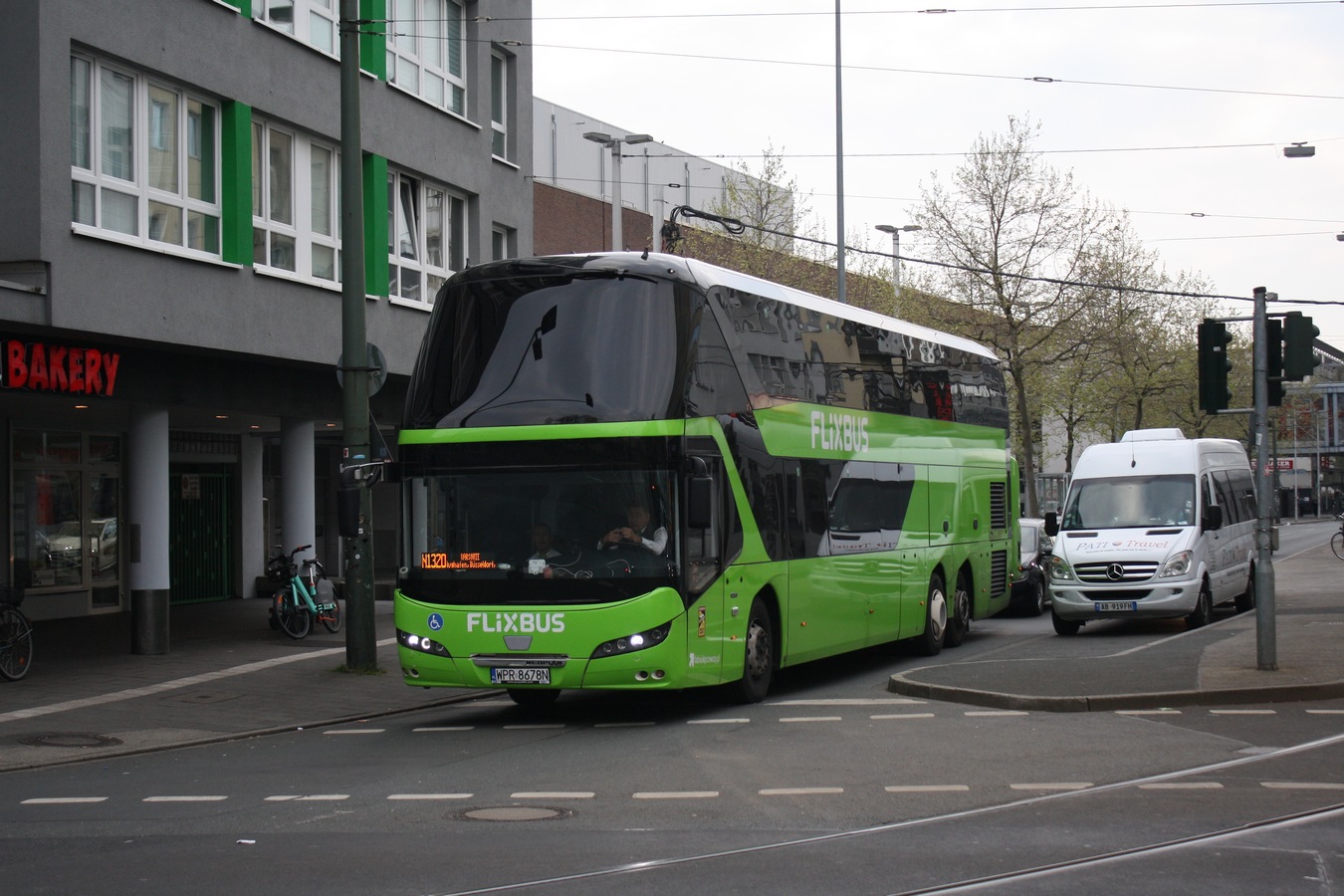 Neoplan N1222/3L #WPR 8678N