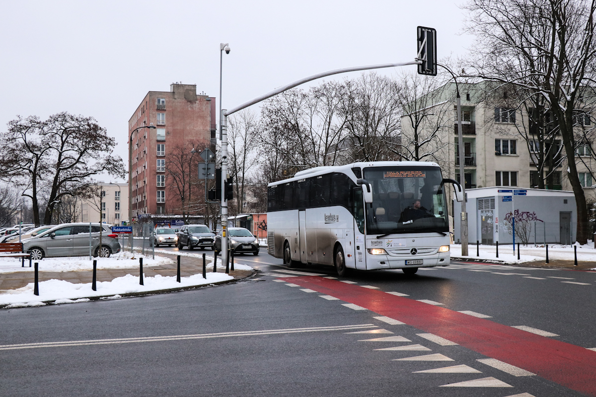 Mercedes-Benz Tourismo 15RHD #WG 6988E