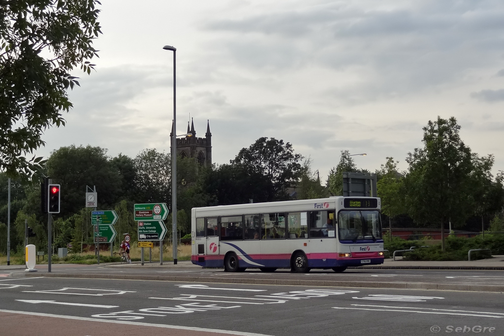 Dennis Dart SLF / Plaxton Mini Pointer #40003