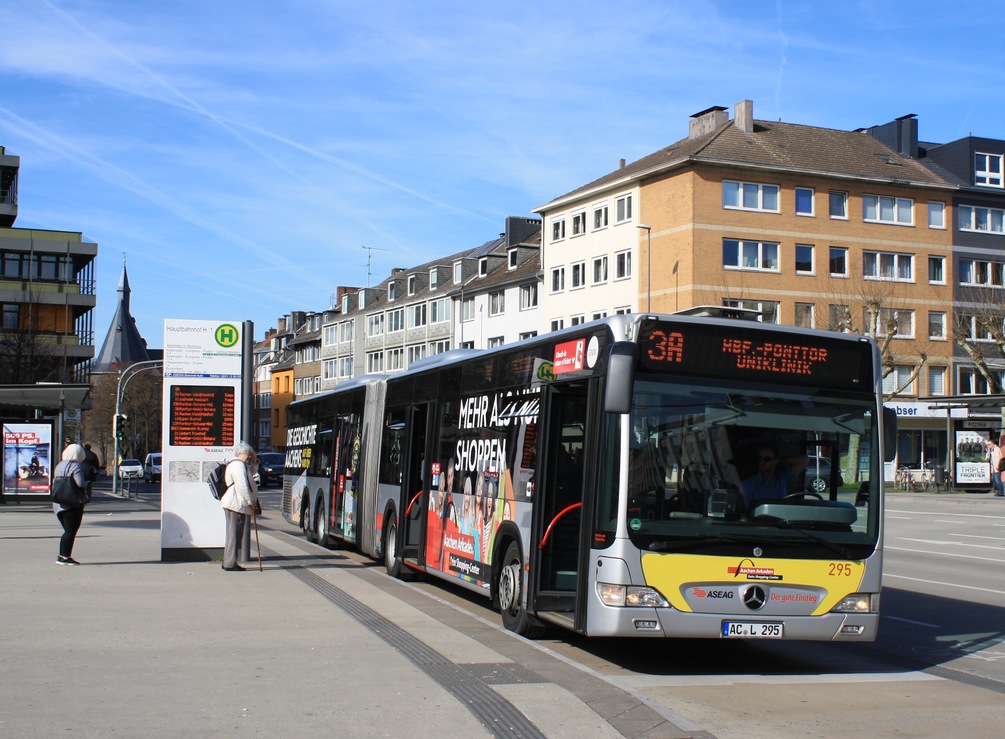 Mercedes-Benz O530GL #295