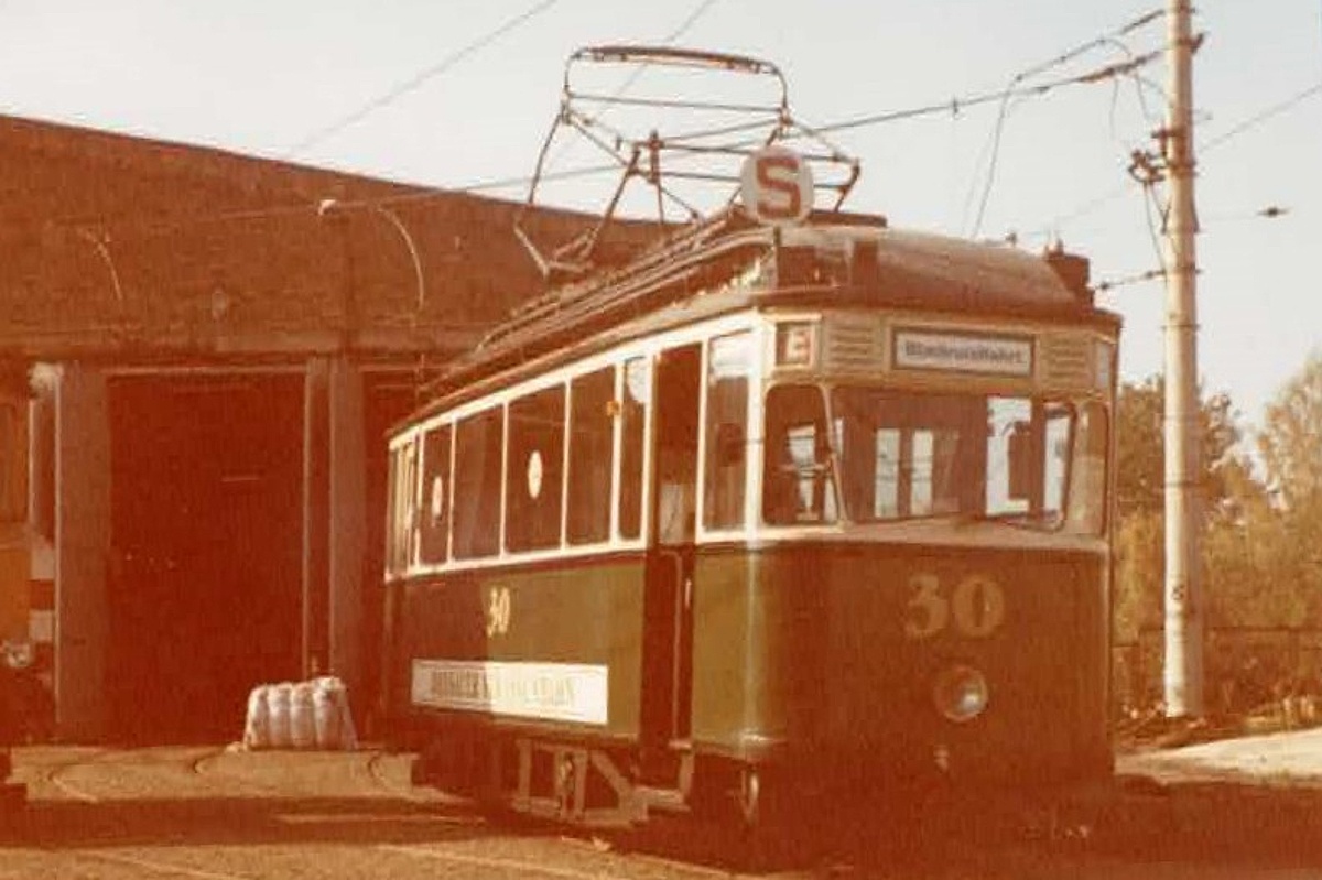 Pullman 2-axle streetcar #30