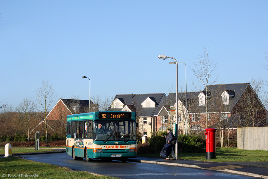 Dennis Dart SLF / Plaxton Mini Pointer 2 #176