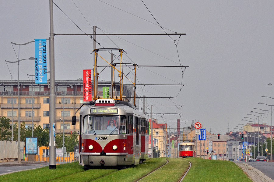 Tatra T3R.PLF #8266