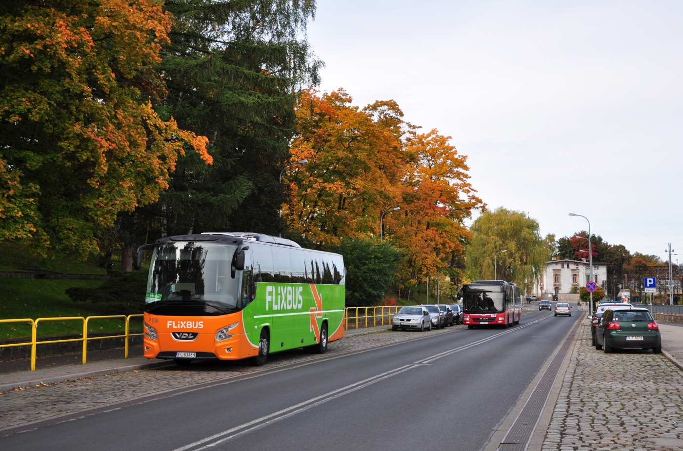 VDL Futura FHD2-122/410 #P136