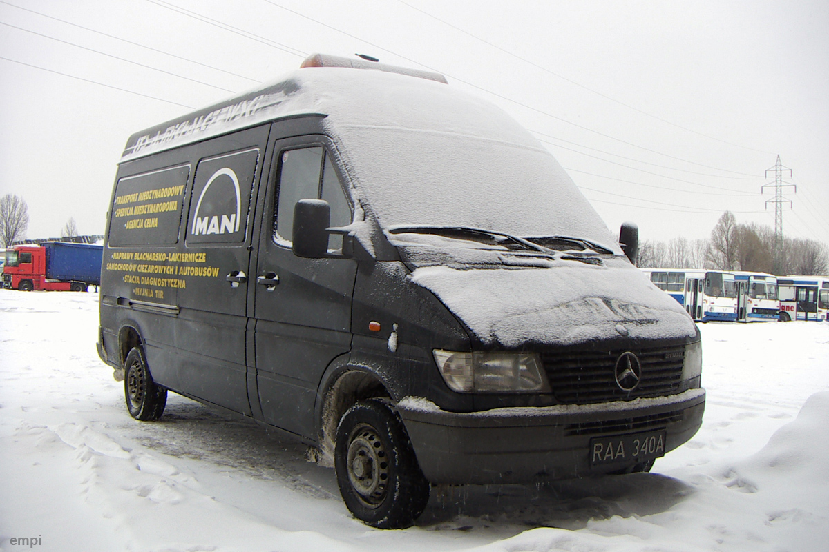 Mercedes-Benz Sprinter Mk I 2xx #RAA 340A