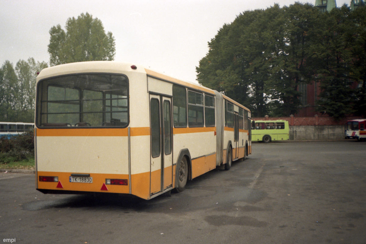 Ikarus-Zemun IK160P #1051