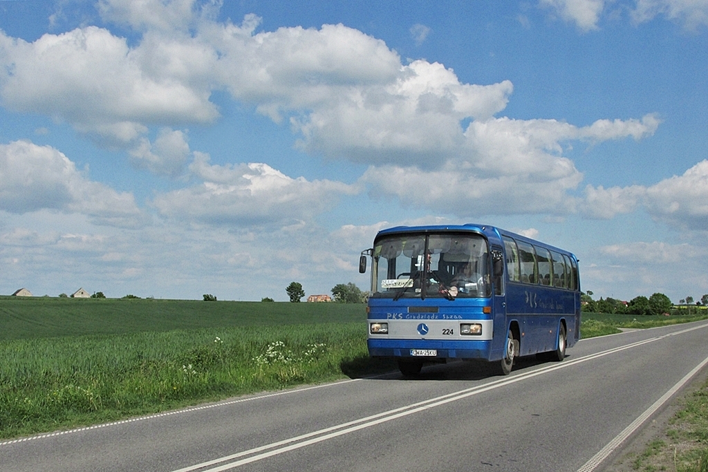 Mercedes-Benz O303-11ÜHE #224