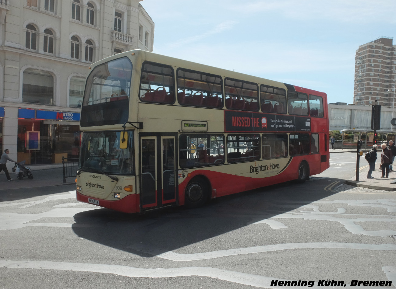 Scania N94UD / East Lancs OmniDekka #909