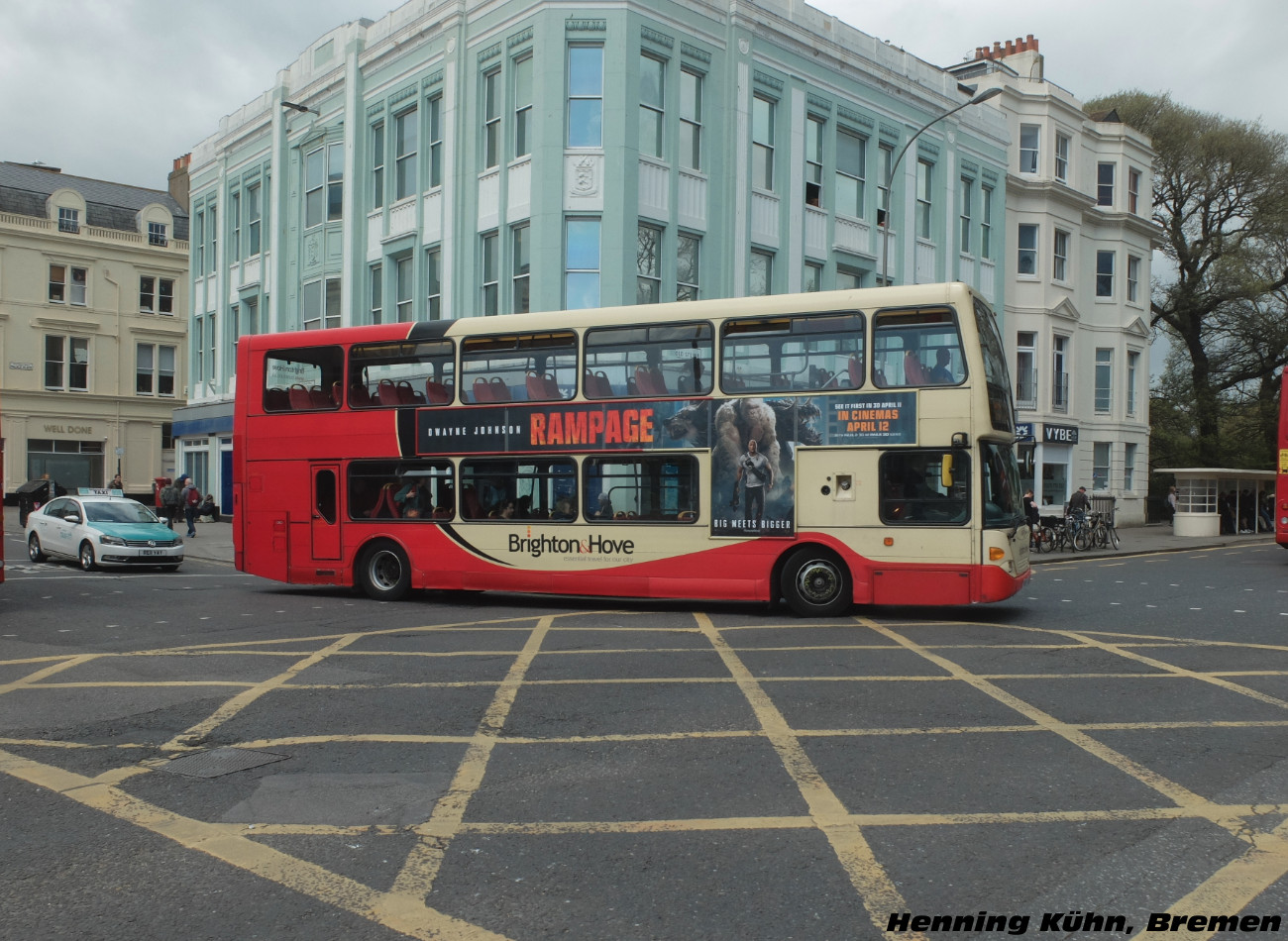 Scania N94UD / East Lancs OmniDekka #916