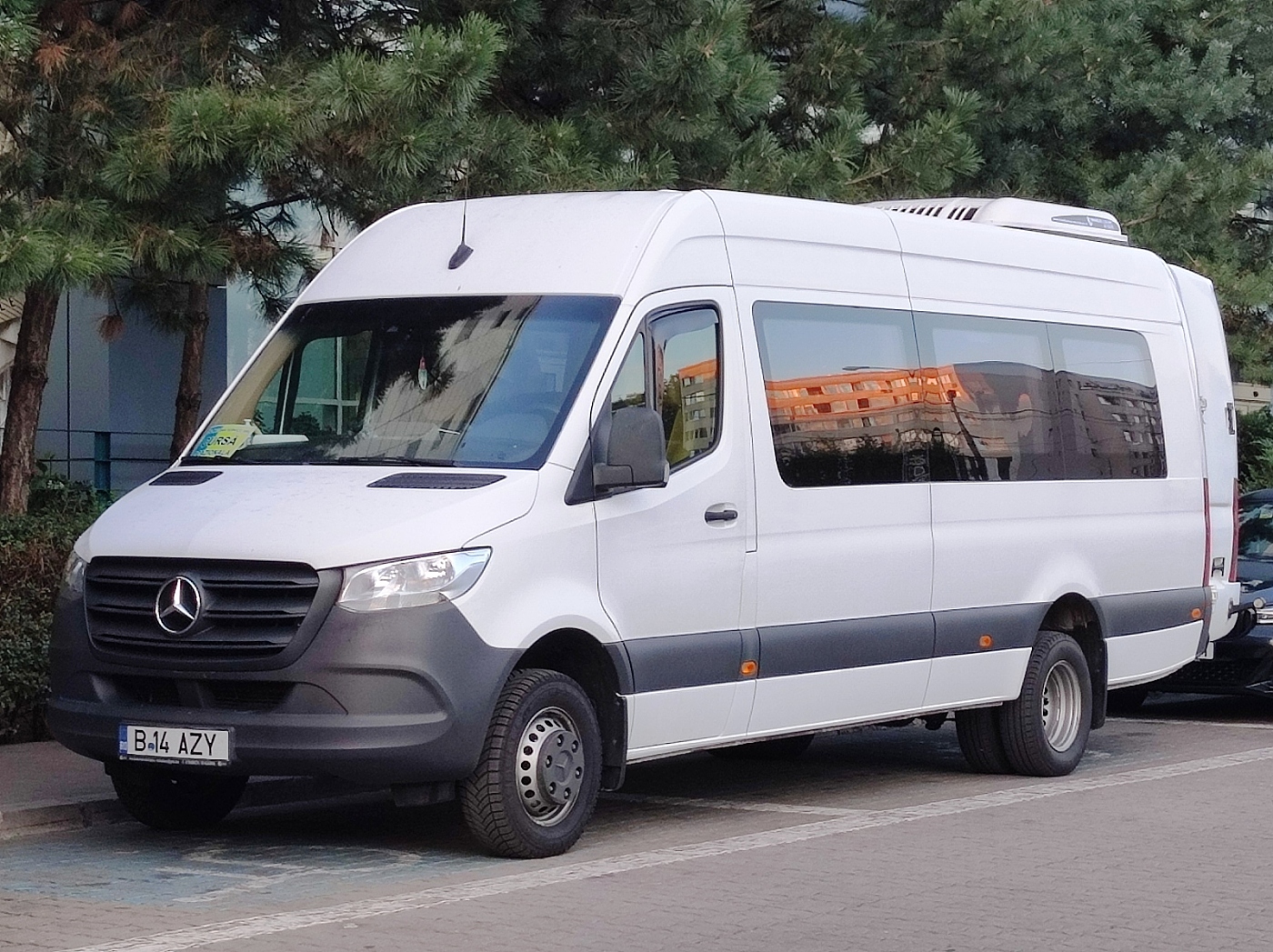 Mercedes-Benz Sprinter Mk III #B 14 AZY