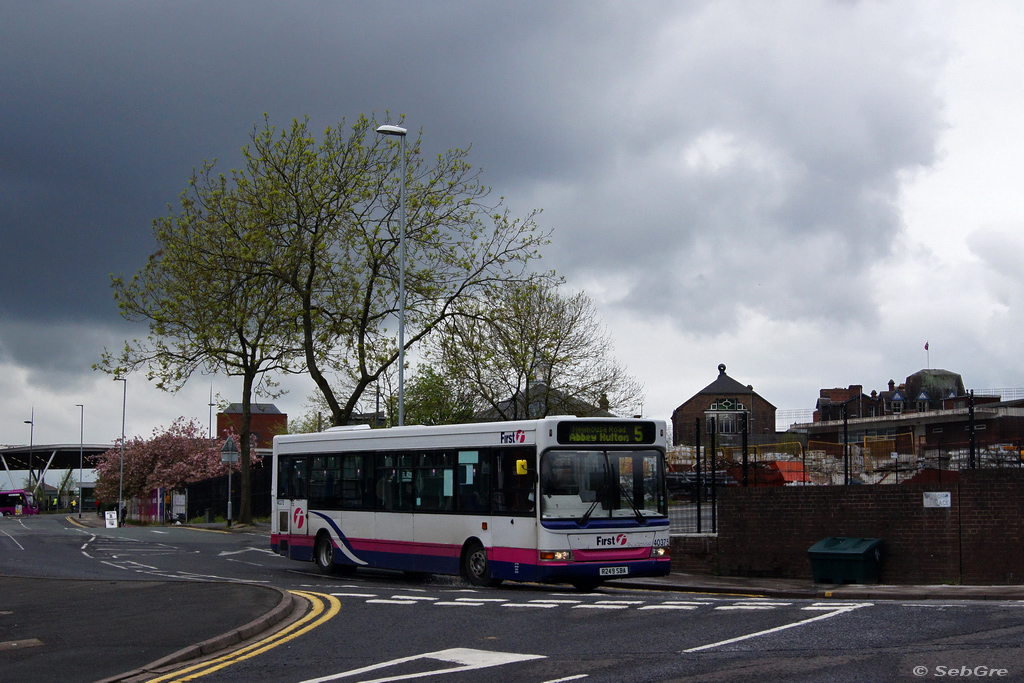 Dennis Dart SLF / Plaxton Pointer 2 #40375